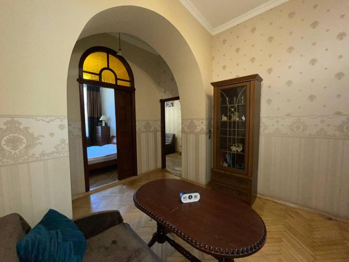 White Rooms On City Center Lviv Dış mekan fotoğraf